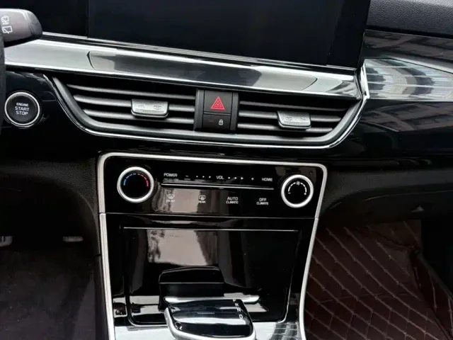 Kia Seltos — Фото автомобиля 16