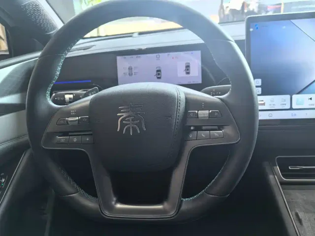 BYD Qin L 2025 Model EV 545KM Excellence Edition — Фото автомобиля 6