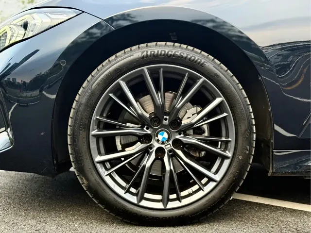 BMW 3 Series — Фото автомобиля 7