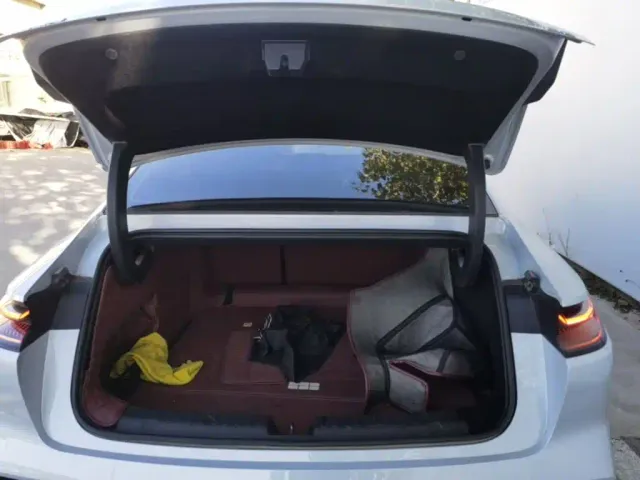 Geely Galaxy E8 — Фото автомобиля 18