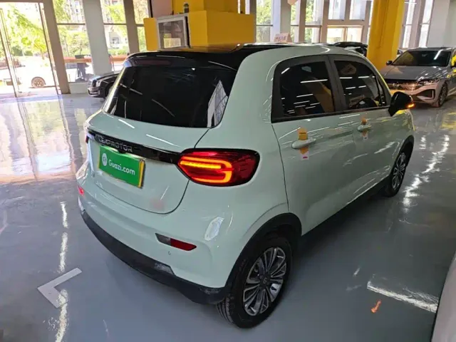 Leapmotor T03 — Фото автомобиля 6