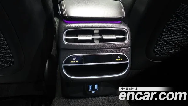 Genesis GV70 2.5T Бензин 2WD — Фото автомобиля 18