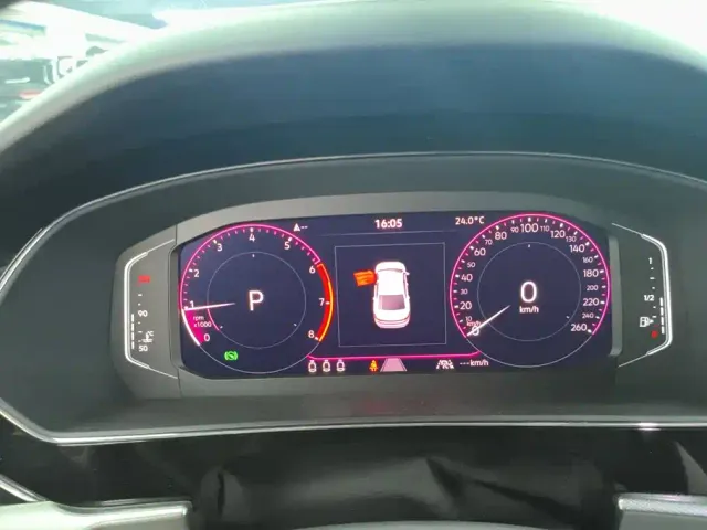Volkswagen Passat — Фото автомобиля 14