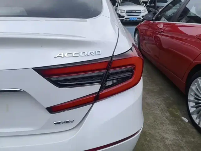 Honda Accord — Фото автомобиля 7