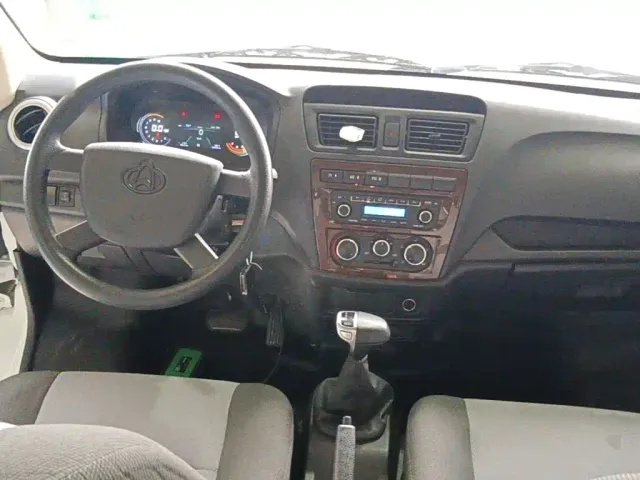 Changan Ruixing EM60 — Фото автомобиля 9