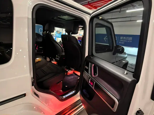 Mercedes-Benz G-Class — Фото автомобиля 4