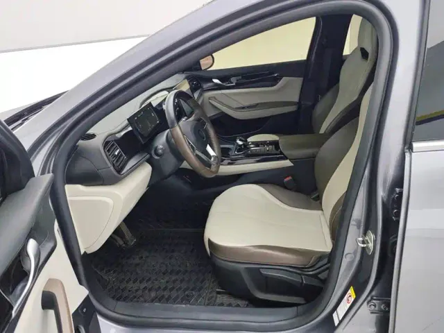 BYD Qin PLUS — Фото автомобиля 9