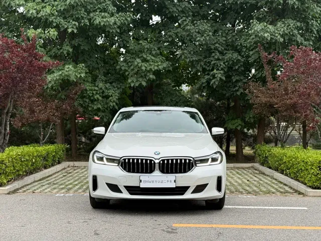 BMW 6 Series Gran Turismo — Фото автомобиля 5