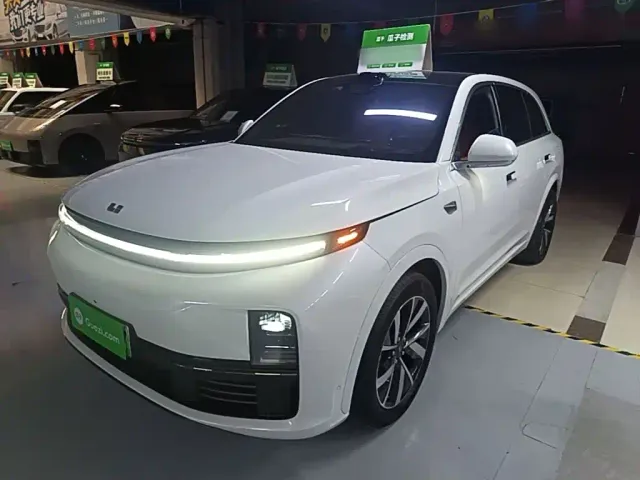 Фотография автомобиля — Li Auto L7
