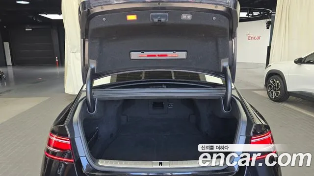 Genesis G90 Бензин 3.5 турбо AWD — Фото автомобиля 20