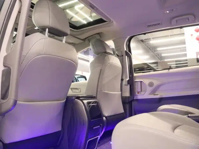 Toyota Granvia — Фото автомобиля 21