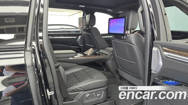 Cadillac Escalade Escalade 5 поколение — Фото автомобиля 11