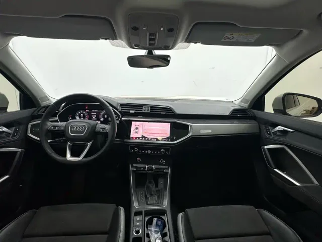 Audi Q3 — Фото автомобиля 12