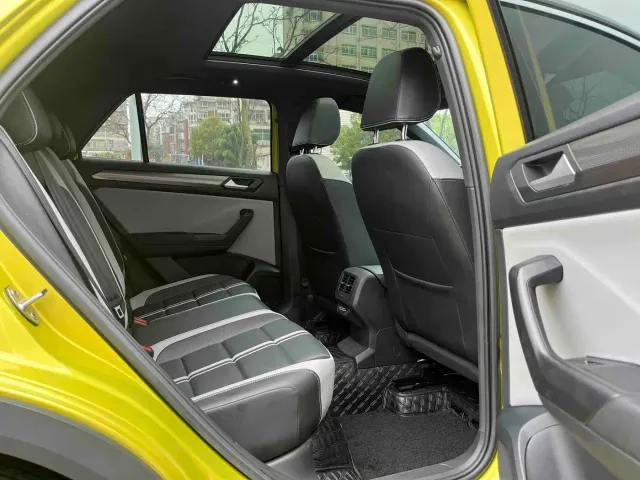 Volkswagen T-Roc — Фото автомобиля 9