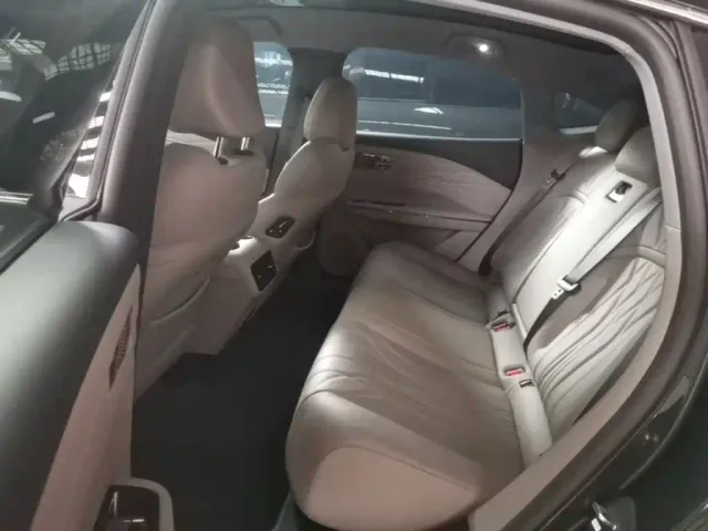 Geely Galaxy Xingyao 8 — Фото автомобиля 16
