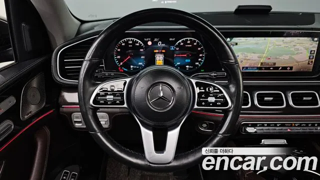 Mercedes-Benz GLE-Class — Фото автомобиля 14
