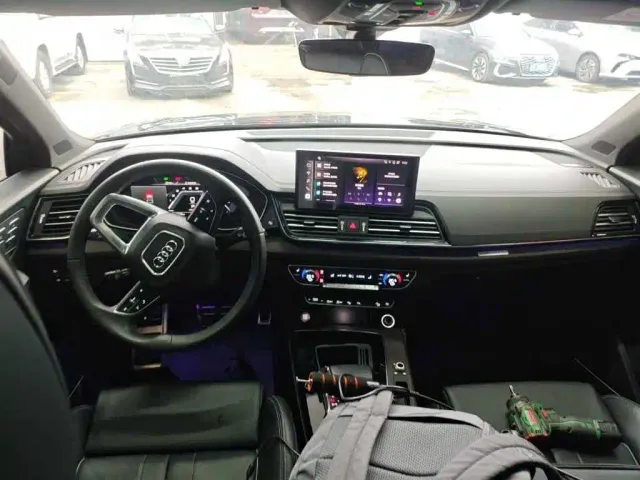 Audi Q5L — Фото автомобиля 2