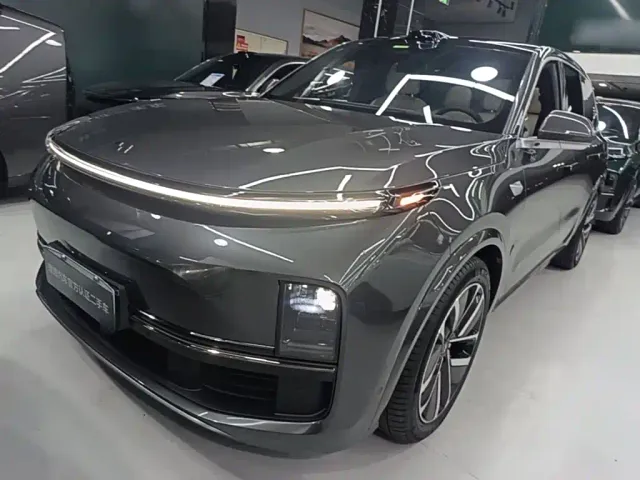 Фотография автомобиля — Li Auto L9