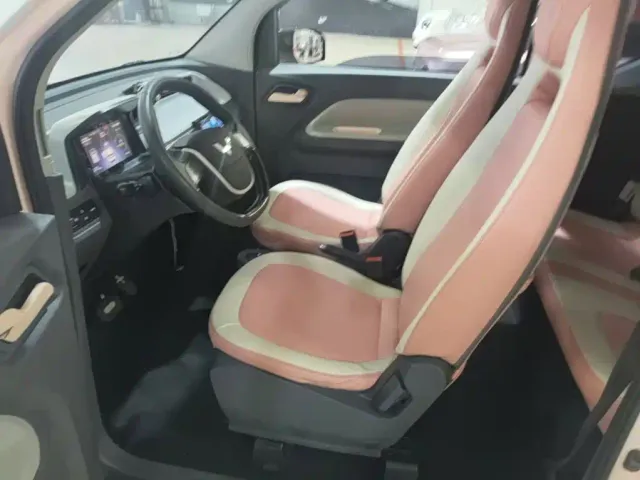 Wuling Hongguang Mini EV — Фото автомобиля 14