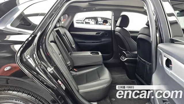 Hyundai Grandeur Новый Grandeur IG 3.0 LPi (Для проката) — Фото автомобиля 12