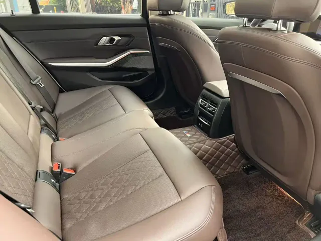 BMW 3 Series — Фото автомобиля 11