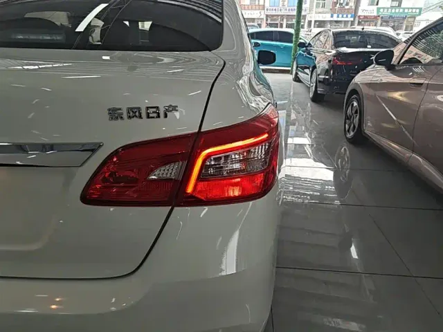 Nissan Sylphy — Фото автомобиля 7