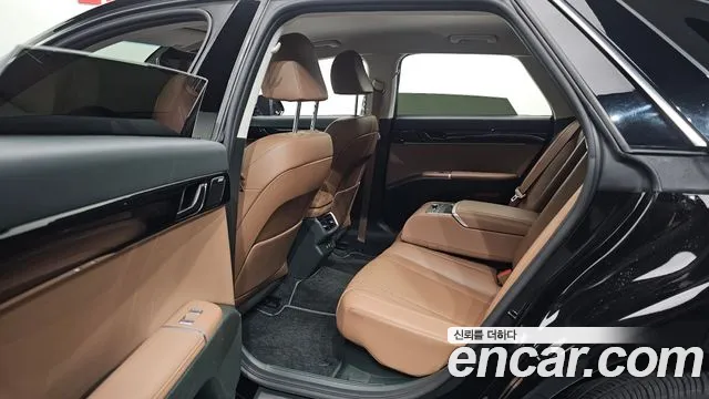 Hyundai Grandeur GN7 — Фото автомобиля 18