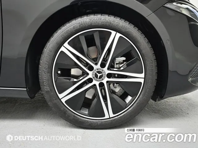 Mercedes-Benz A-Class — Фото автомобиля 5