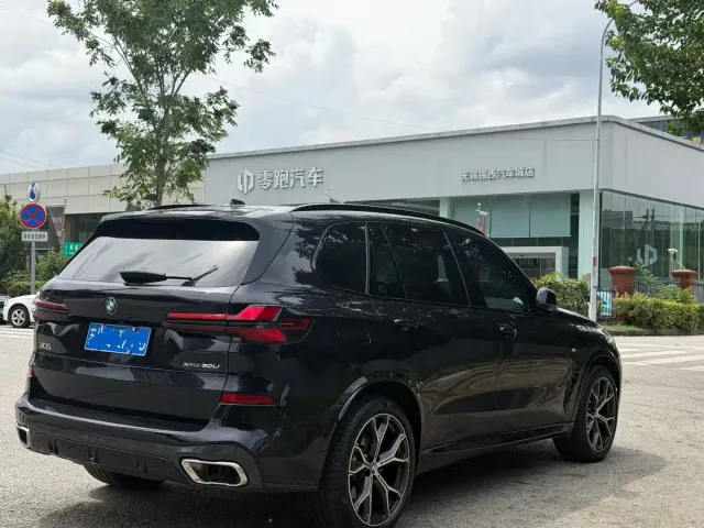 BMW X5 — Фото автомобиля 2