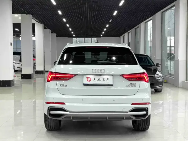 Audi Q3 — Фото автомобиля 5