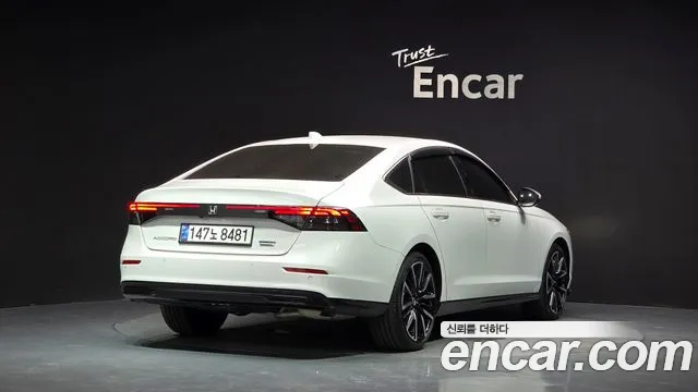 Honda Accord 11th Gen — Фото автомобиля 2
