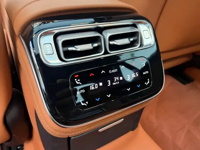 Mercedes-Benz S-Class — Фото автомобиля 18
