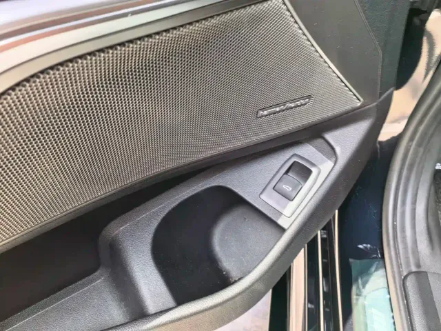 BMW 3 Series — Фото автомобиля 14