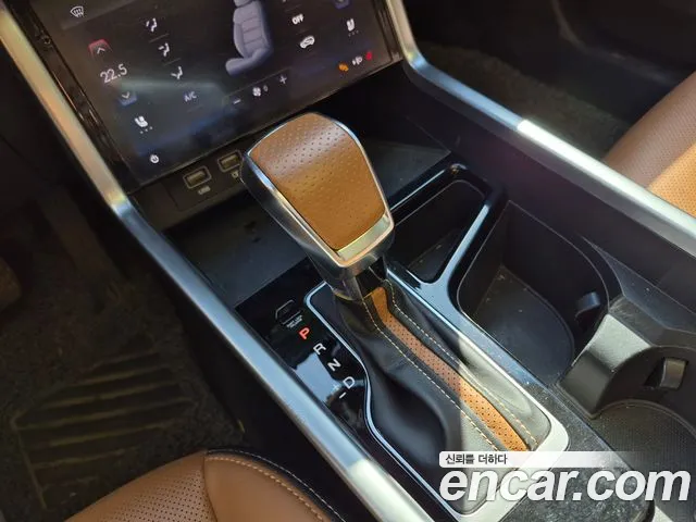 KGM Torres — Фото автомобиля 11
