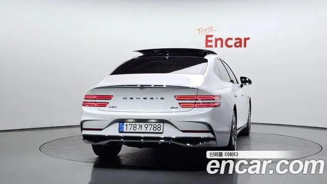 Genesis G80 RG3 — Фото автомобиля 3