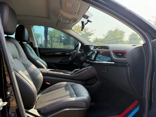 Dongfeng Fengshen AX7 — Фото автомобиля 10