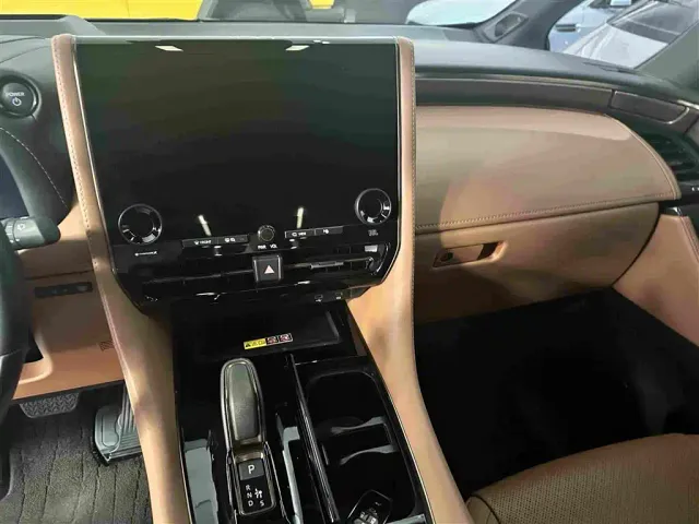 Toyota Vellfire — Фото автомобиля 6