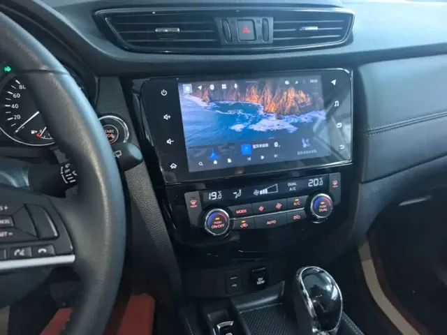 Nissan X-Trail — Фото автомобиля 12