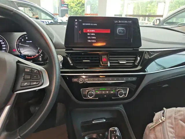 BMW 1 Series — Фото автомобиля 12
