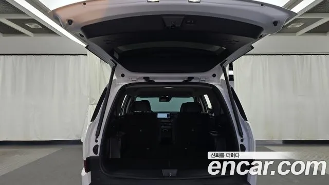 Hyundai Santafe Бензин 2.5T 2WD — Фото автомобиля 4