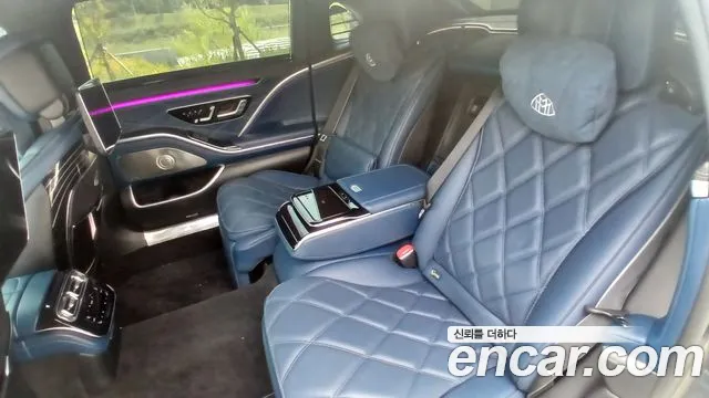 Mercedes-Benz S-Class — Фото автомобиля 12