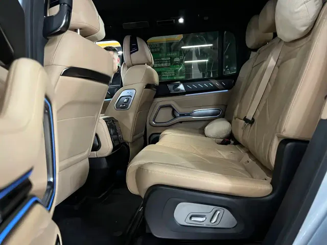 BYD FangChengBao Leopard 8 — Фото автомобиля 9
