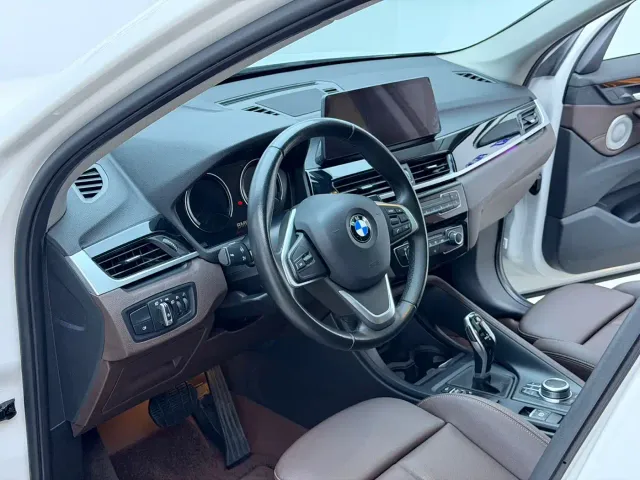BMW BMW X1 2021 sDrive20Li Fashion — Фото автомобиля 6