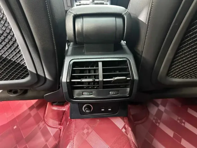 Audi Q3 — Фото автомобиля 25