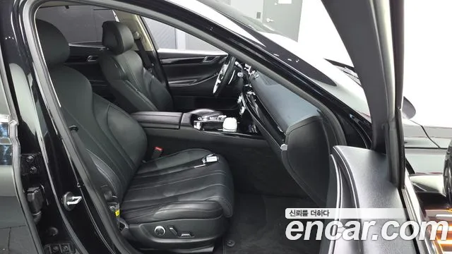 Genesis G80 Бензин 2.5 турбо AWD — Фото автомобиля 24