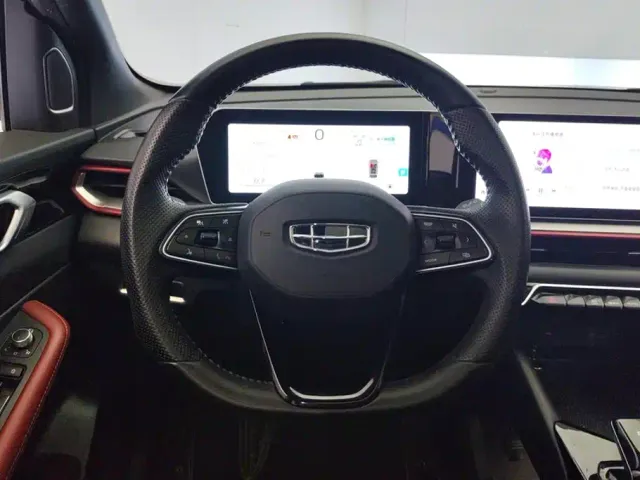 Geely Binyue — Фото автомобиля 15