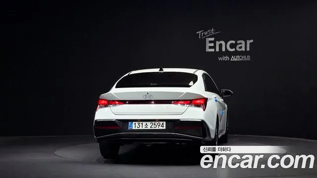 Hyundai Avante — Фото автомобиля 4