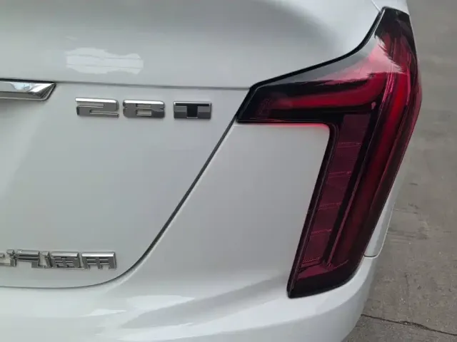 Cadillac CT5 — Фото автомобиля 7