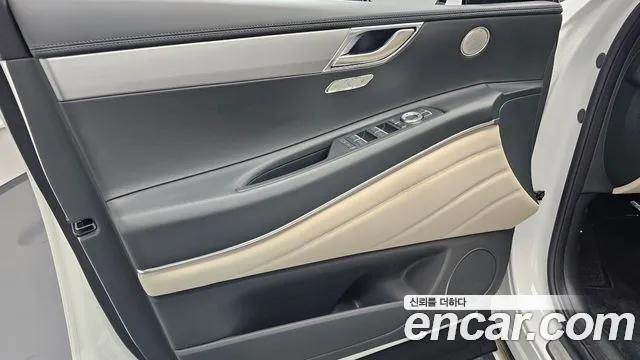 Genesis GV80 — Фото автомобиля 13