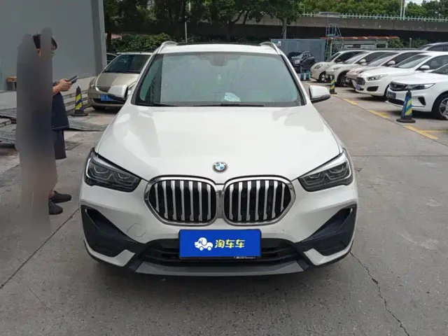 BMW X1 — Фото автомобиля 2